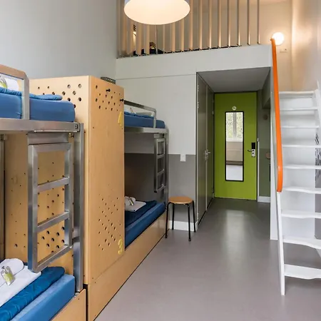 Stayokay Oost Hostal *