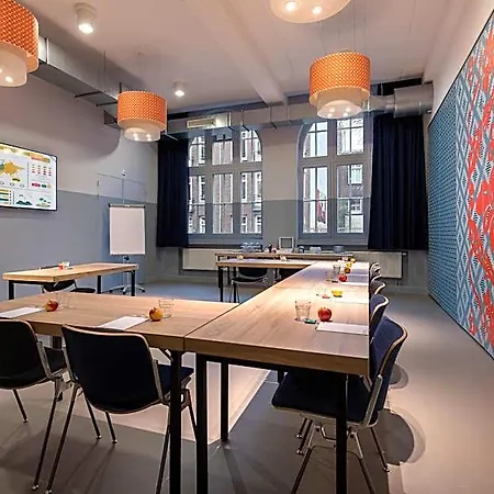 Hostel Stayokay Oost *
