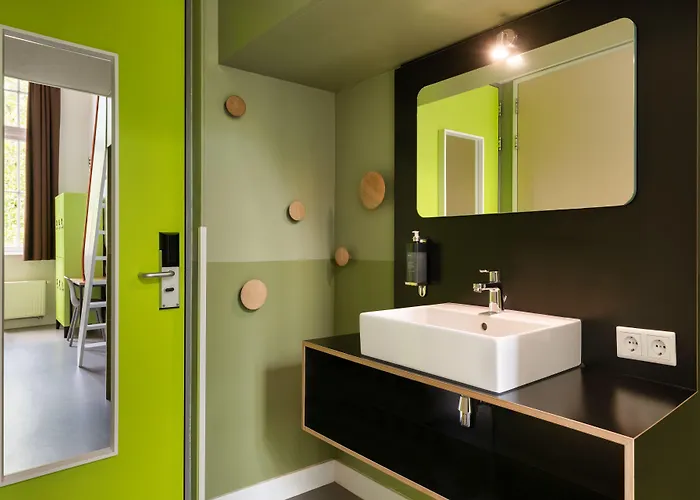 Hostel Stayokay Oost *